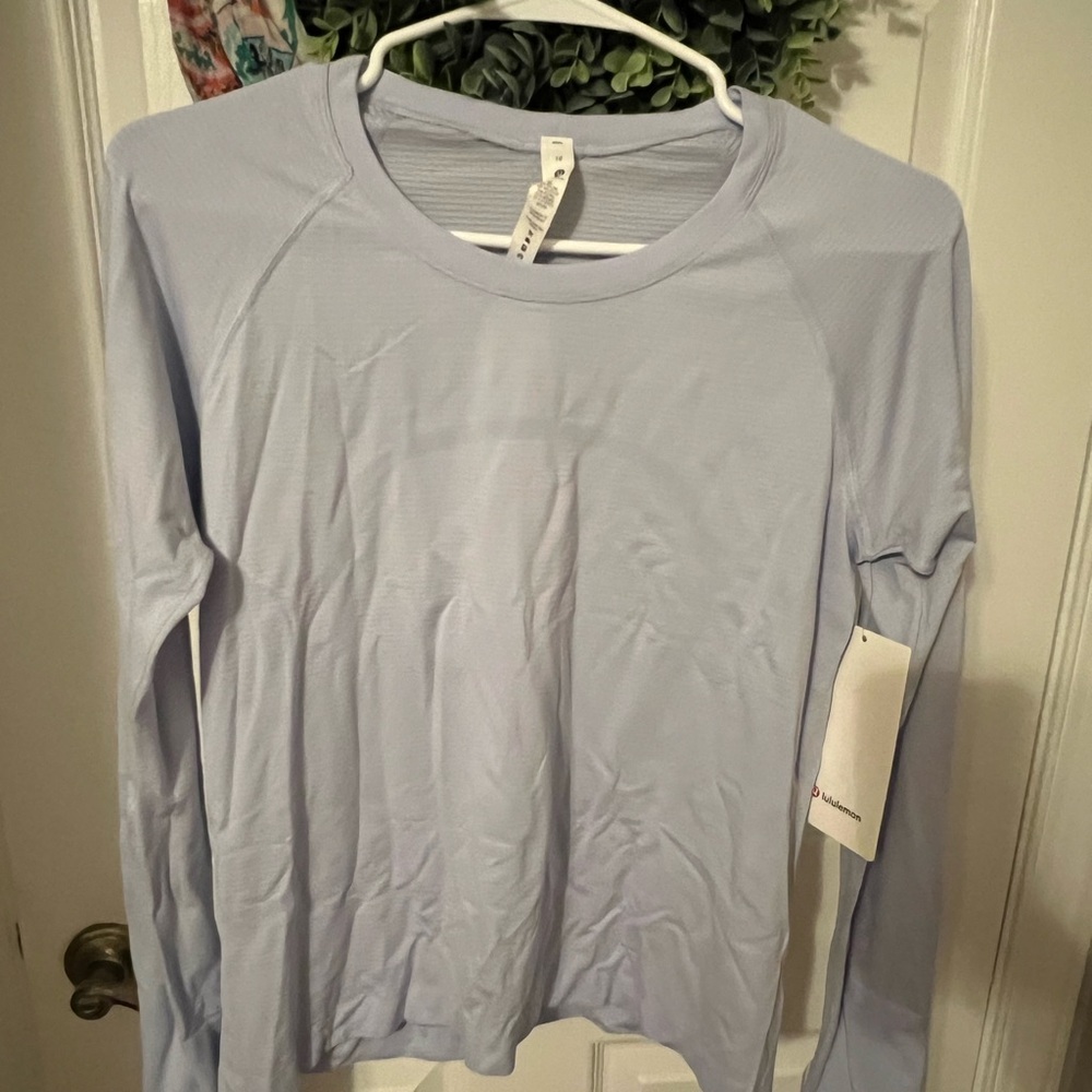 Lululemon Swiftly Tech Long Sleeve 2.0 Race Length size 10 NWT